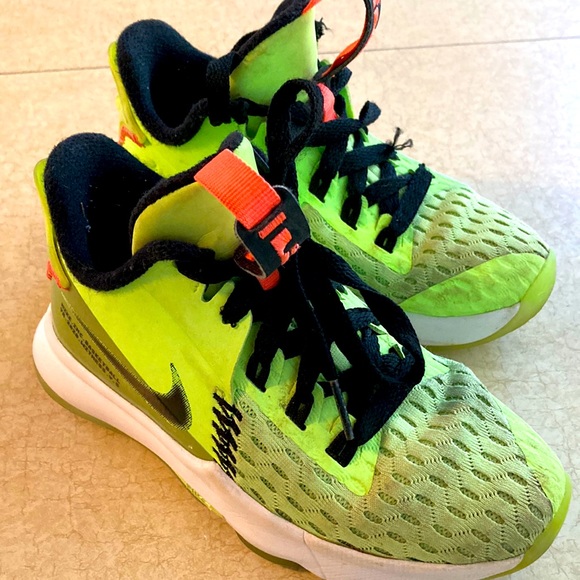 neon yellow lebron shoes